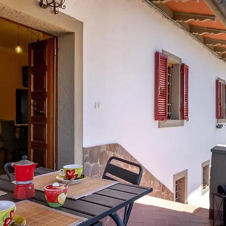 Il Cipresso, Casa Dei Nonni, * Cortona