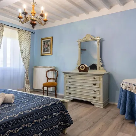 Il Cipresso, Casa Dei Nonni, *